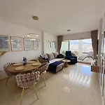 Playaduquesa Seaview Daire