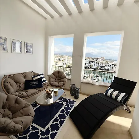 Playaduquesa Seaview Apartment